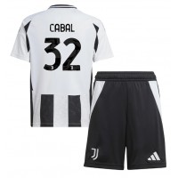 Juventus Juan Cabal #32 Hemmadräkt Barn 2024-25 Kortärmad (+ Korta byxor)